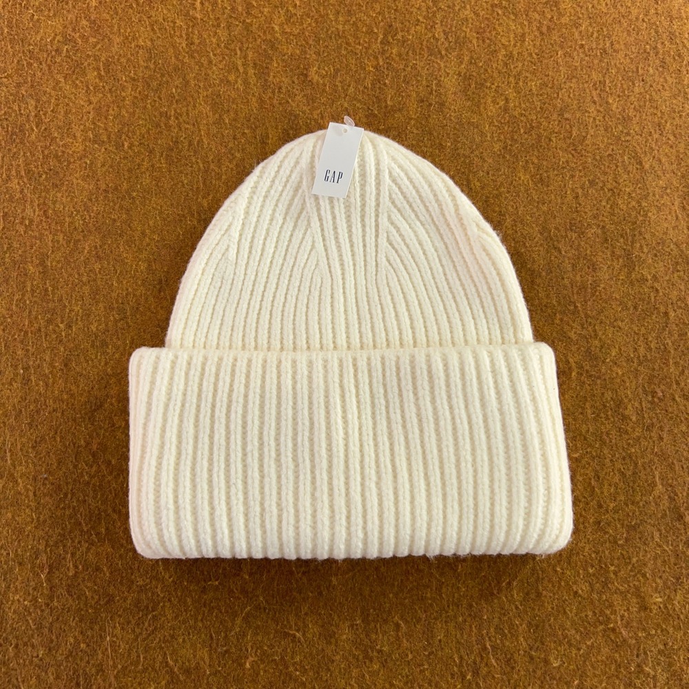 Gap Unisex One Size Cream Ribbed Knit Cuffed Beanie Hat NWT